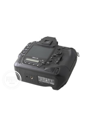 NIKON D5 (150323 CLICS) - OCCASION