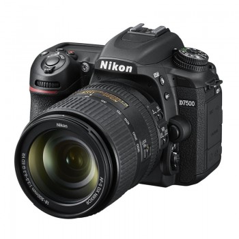 Nikon D7500 + 18-300 VR